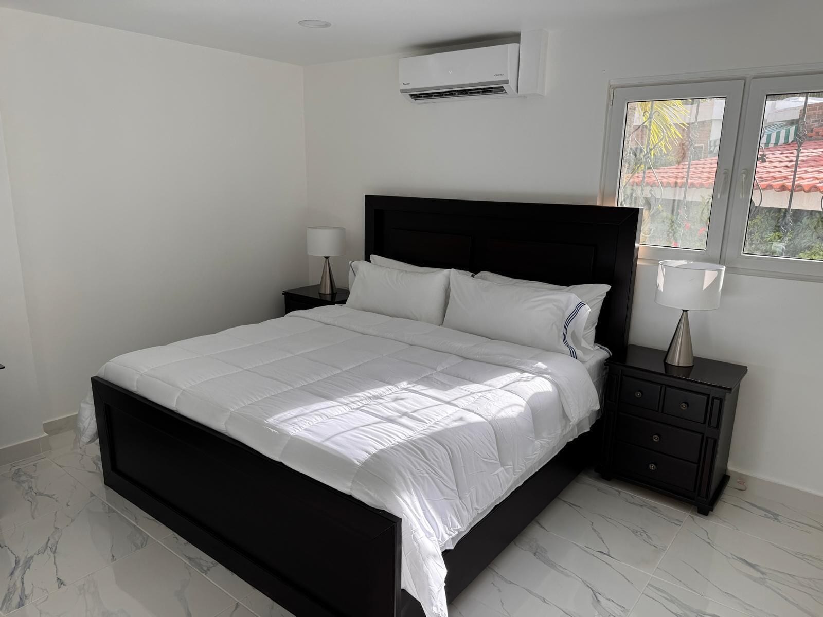 In-room safe, iron/ironing board, free WiFi