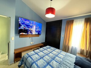 2 bedrooms, desk, iron/ironing board, free WiFi - Your home in Cancun, spacious, comfortable, safe and ready to enjoy. (Cancún)