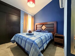 2 bedrooms, desk, iron/ironing board, free WiFi