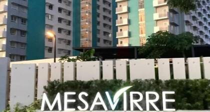 Mesavirre Bacolod | High Floor, Beautifully Furnished 1BDM w/ Balcony @ LOPEZ LUX.