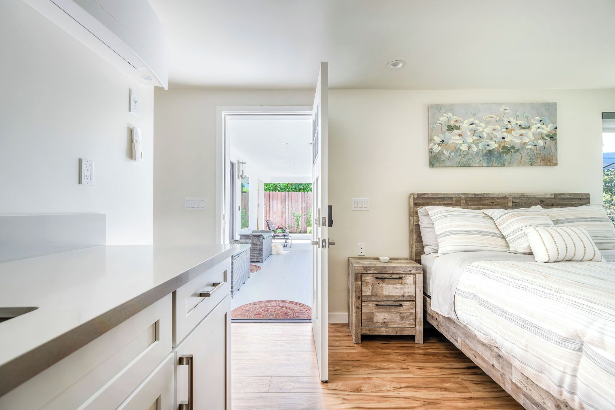 1 bedroom, iron/ironing board, internet, bed sheets