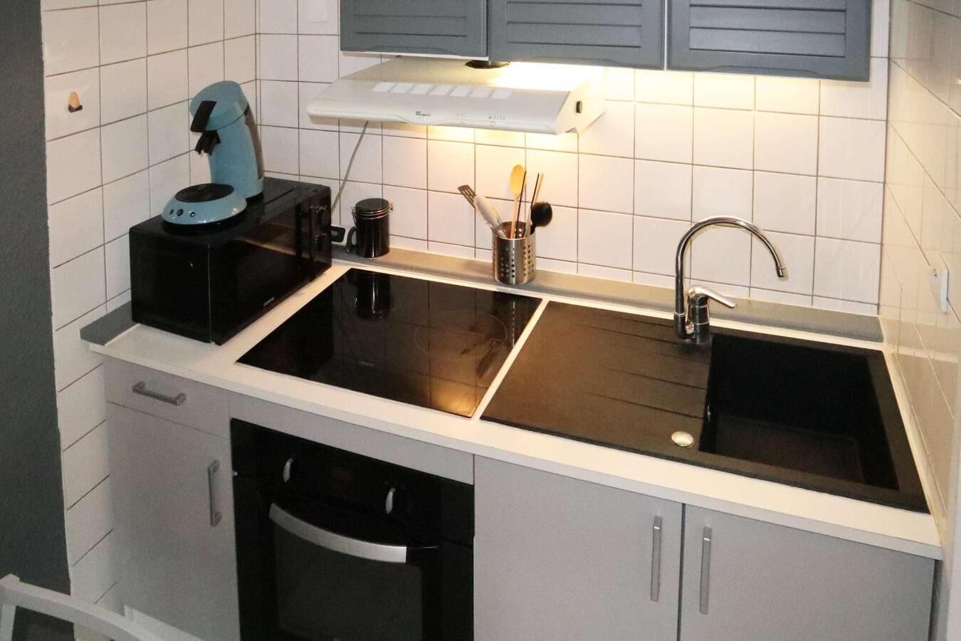 冰箱、微波炉、烤箱