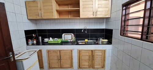 Room-executive 3 Bed Rooms Apartment In