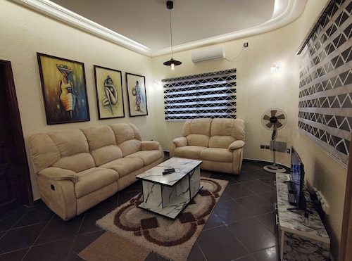 Room-deluxe King-size Bed Room In Akpakp