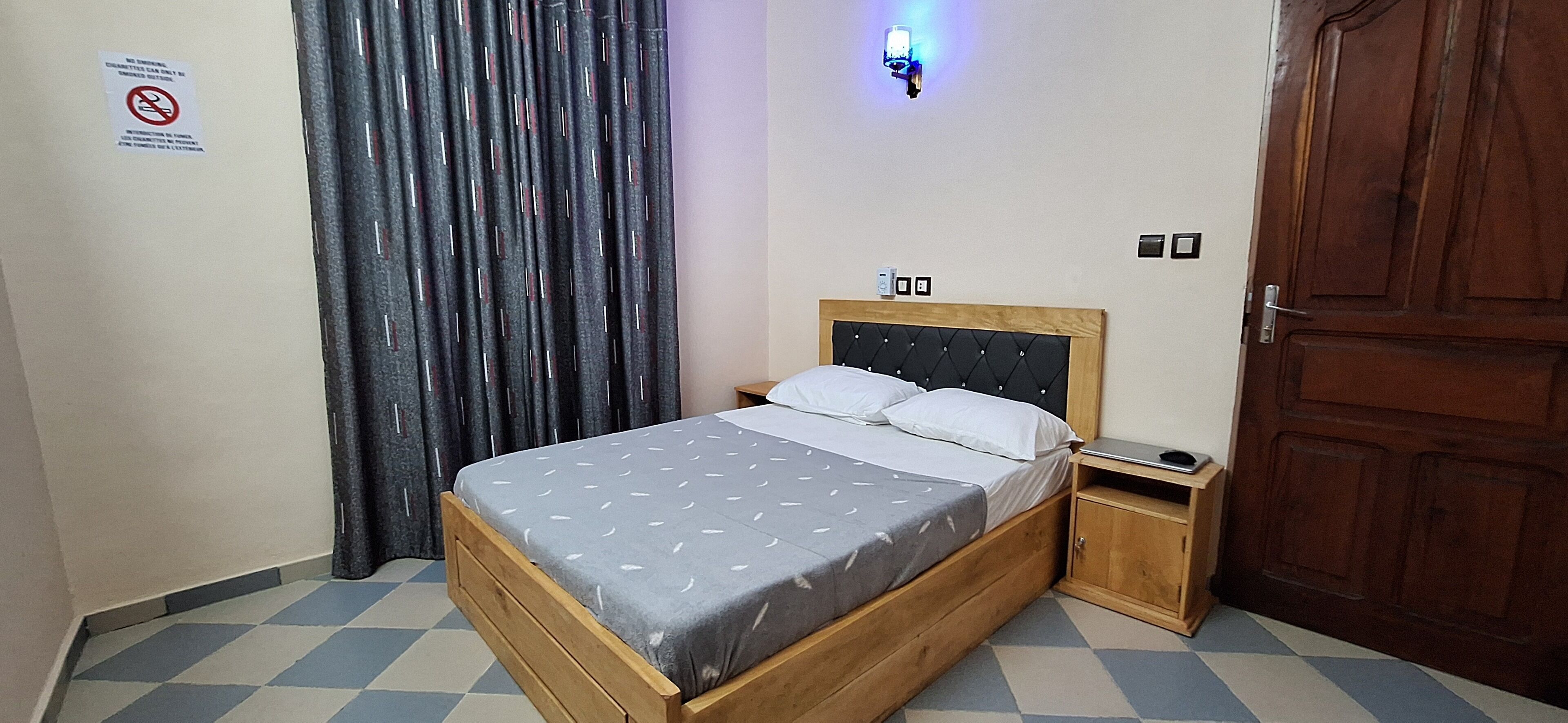 Kamer, 3 slaapkamers, roken, balkon | 3 slaapkamers