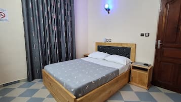 Kamer, 3 slaapkamers, roken, balkon | 3 slaapkamers