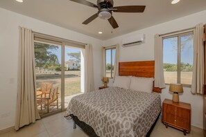 3 bedrooms, iron/ironing board, bed sheets