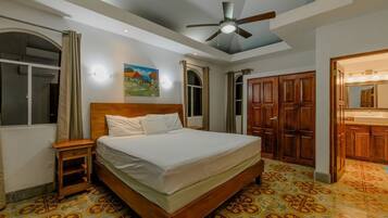 3 bedrooms, iron/ironing board, bed sheets