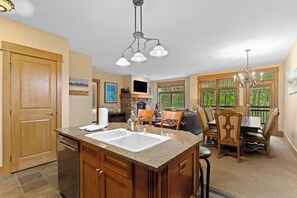 Căn hộ (2 Bedrooms) | Ngoại thất