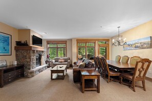 Apartment (2 Bedrooms) | Exterior - Lone Eagle #3008 (Keystone)