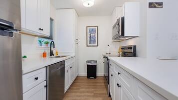 Microwave, oven, stovetop, dishwasher