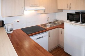 Kühlschrank, Mikrowelle, Geschirrspüler