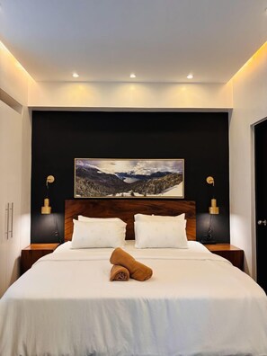 Iron/ironing board, bed sheets, wheelchair access - Bright & Modern Studio in Central Iloilo (Iloilo City)