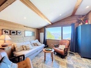 Living area - 200m from ski slopes, Ground floor, terrace, parking, tv, ski locker, 78m², La Toussuire (Fontcouverte-la-Toussuire)