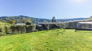 Property grounds - Koraha - Queen Charlotte Sound Holiday Home (Linkwater)