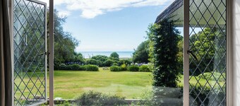 Dunluce Coastal Farmstay - Kaikoura Holiday Home