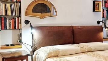 2 bedrooms, desk, iron/ironing board, travel crib