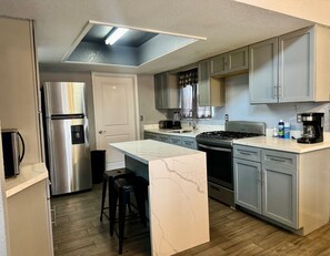 Mikrobølgeovn og kokeplater