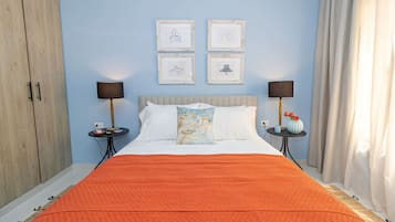2 bedrooms, iron/ironing board, travel cot, free WiFi