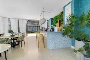 Deluxe-Apartment | Speisen im Freien