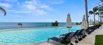 Tizate Sea Sanctuary by Monyxbnb