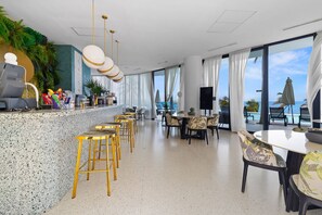 华丽公寓 | 酒吧（店内）