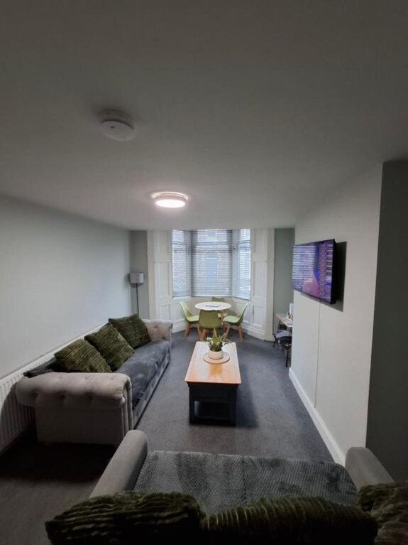 Luxury 4-bed City Centre Stay Sauna, Jacuzzi & Minutes From Stadium Of Light - Sunderland