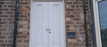 Stylish 4-Bed with Sauna /Jacuzzi City Centre Location near Stadium of Light