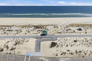 Beach nearby, beach towels