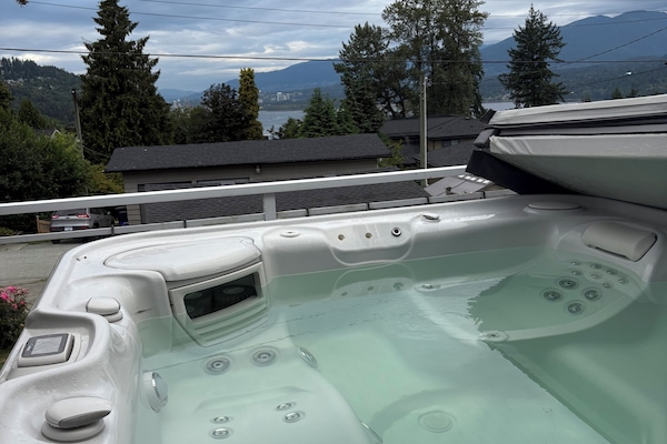 Baignoire à remous extérieure