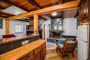 Interior - 4 Bedroom Villa with Heated Indoor Pool in Kapla (Kapla)