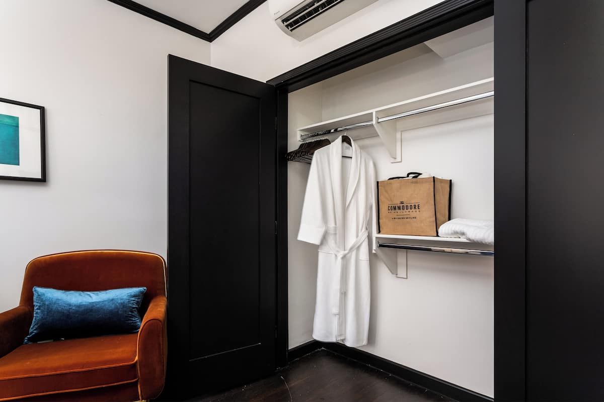 Desk, laptop workspace, iron/ironing board, free WiFi