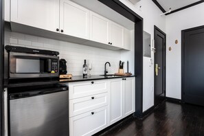 Studio Suite | Private kitchen