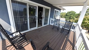 Terrace/patio - Golfside LARGE 2BR/2BA (Ellijay)