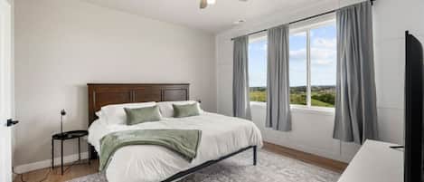 3 Schlafzimmer, Reisekinderbett, kostenloses WLAN, Bettwäsche