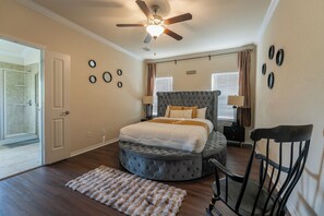 5 Schlafzimmer, Bügeleisen/Bügelbrett, WLAN, Bettwäsche