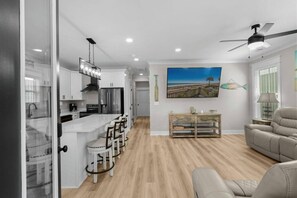 Interior - Luxury Beach House, Elevator, Golf Cart & Grill! (Myrtle Beach)