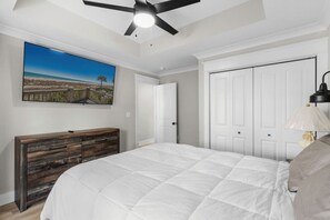 Iron/ironing board, WiFi, bed sheets - Luxury Beach House, Elevator, Golf Cart & Grill! (Myrtle Beach)