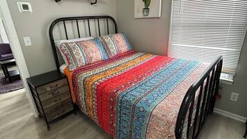 1 bedroom, WiFi, bed sheets