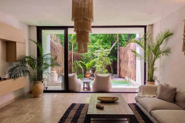 Interior - Private villa with pool and spa for 6 near beach (Tulum)