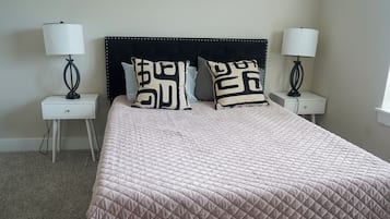 2 bedrooms, iron/ironing board, WiFi, bed sheets