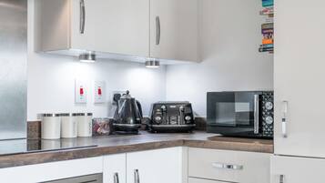 Microwave, oven, dishwasher, toaster