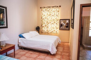 1 bedroom, internet, bed sheets