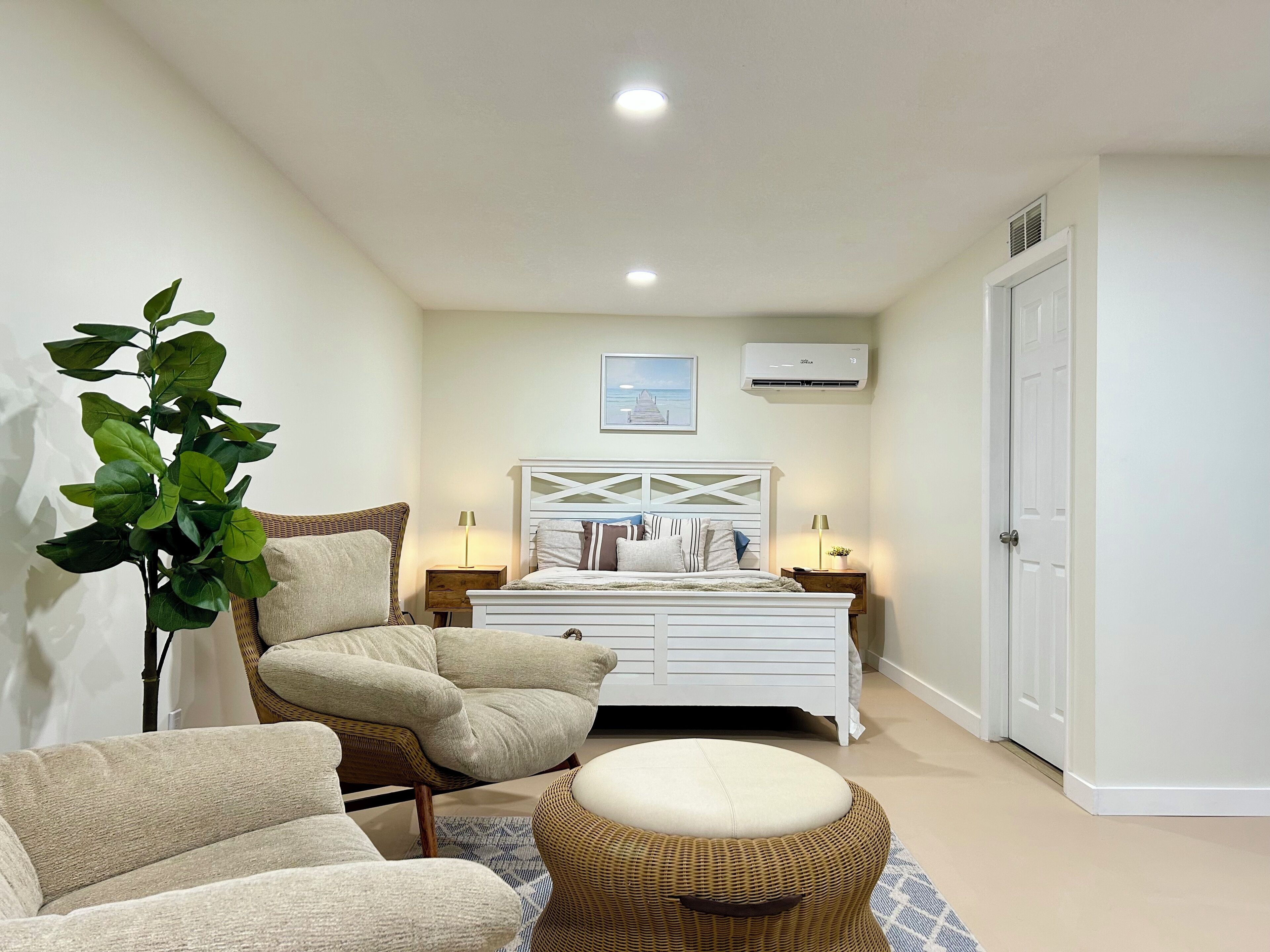 1 غرفة نوم ومكواة/لوح كي وواي فاي مجانًا وملاءات أسرّة