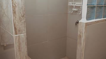 Handtücher, Seife, Toilettenpapier