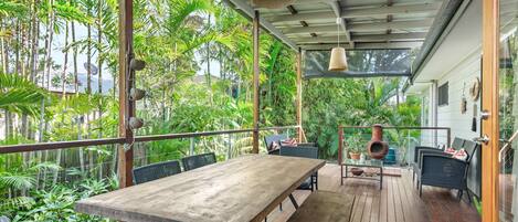Outdoor dining