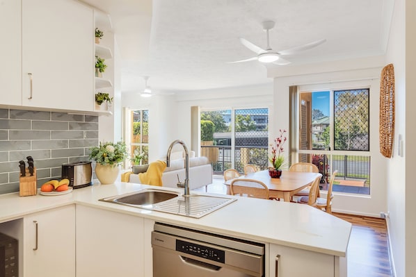 Microwave, oven, stovetop, dishwasher