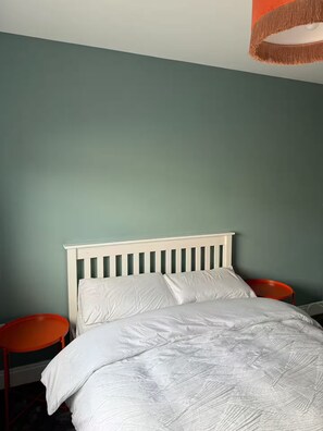 4 Schlafzimmer, Bügeleisen/Bügelbrett, Internetzugang, Bettwäsche