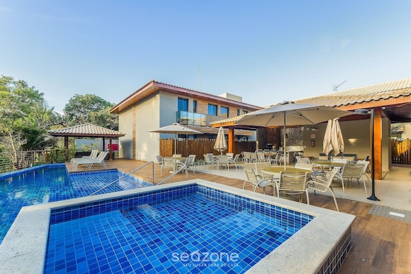 Apartamento básico | Piscina