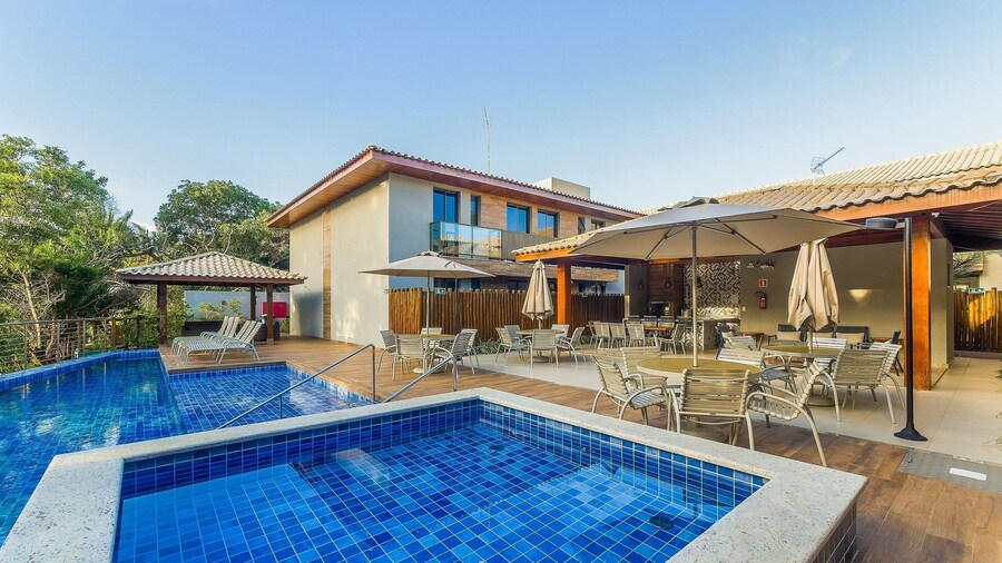 2 Suite Apartment in Condo With Pool Eko0008